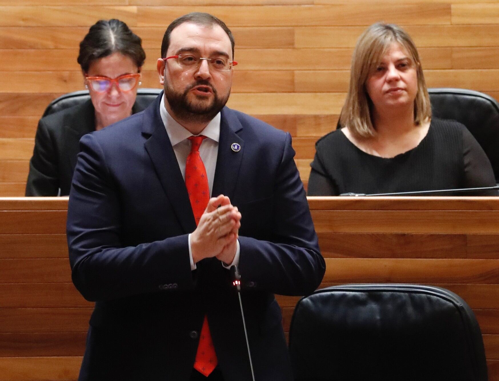 Barbón durante una intervención en el pleno de este miércoles en la Junta General.