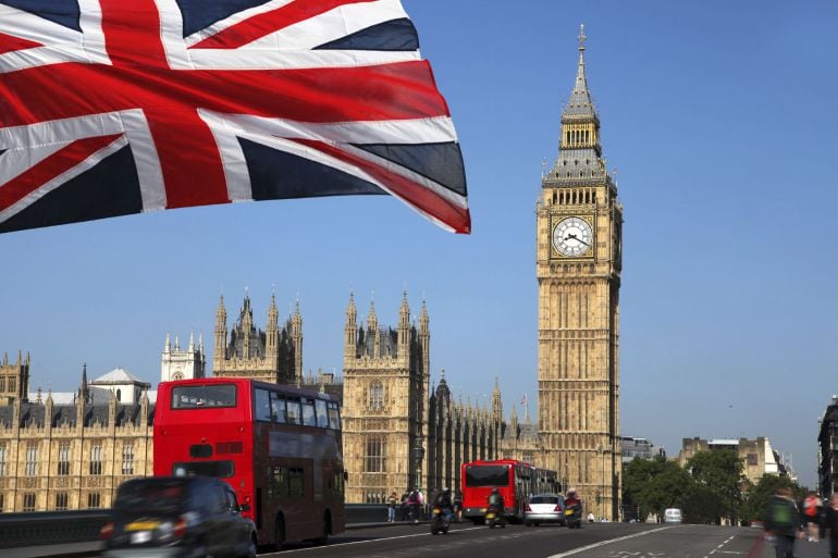 La Torre de Londres y el Parlamento británico.