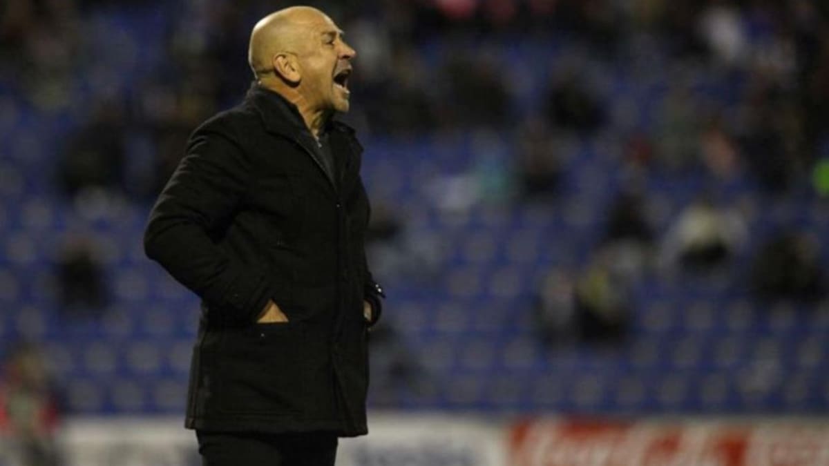 Claudio Barragán: "Cada uno lo lleva a su manera. Yo ante 90.000 espectadores estaba como pez en el agua"