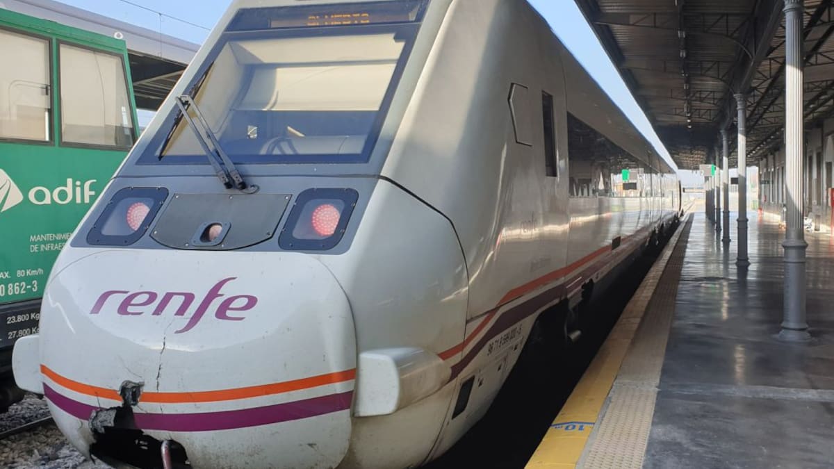 Llaman a luchar por el tren convencional en Granada, fagocitado por la alta velocidad