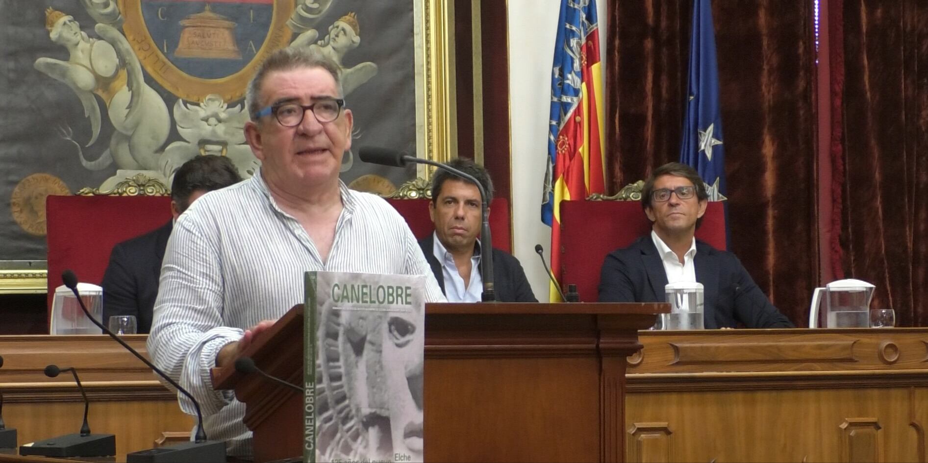 Presentación edición 74 revista Canelobre