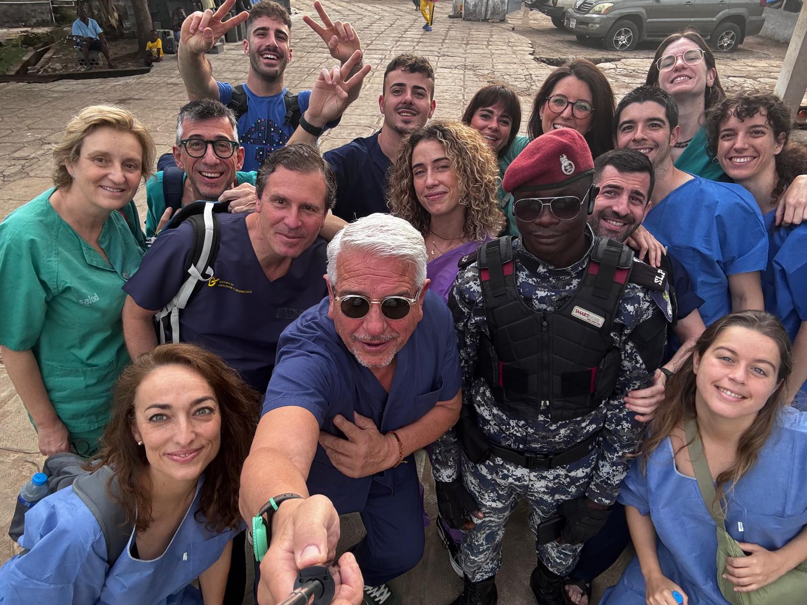 Anestesistas aragoneses operan en Sierra Leona