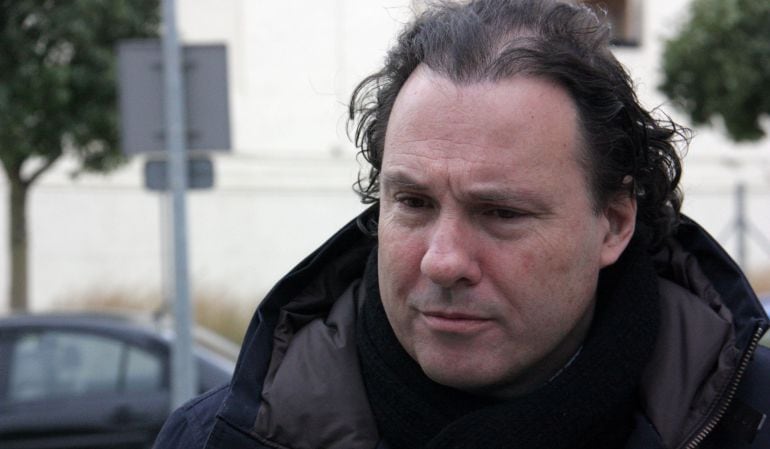 L'exalcalde arribant als jutjats.