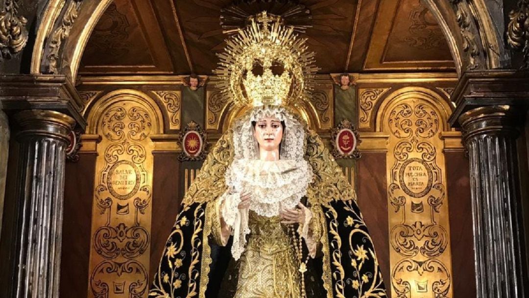 La Virgen de La Palma ya preside en su altar del Convento de San Antonio de Padua