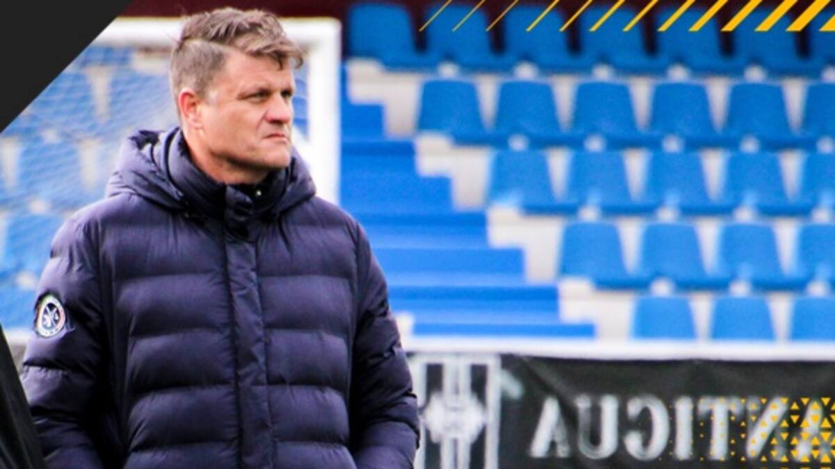 ''Estamos viendo equipos que están pagando burradas por traspasos y jugadores. Y nosotros tenemos una gran riqueza y esa se llama afición''