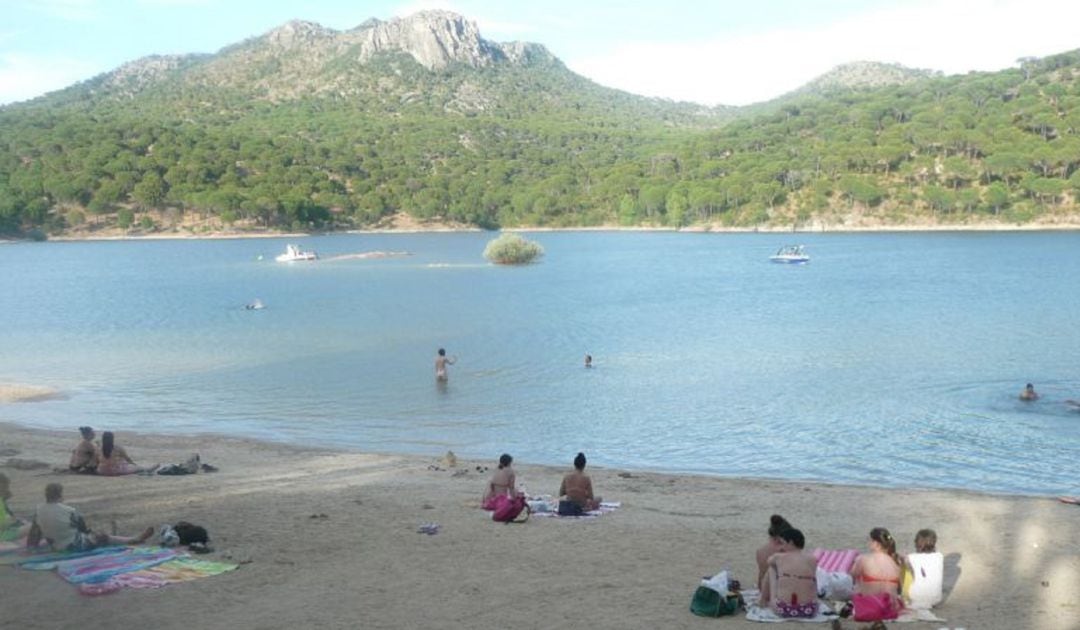 Zona de baño del embalse de San Juan