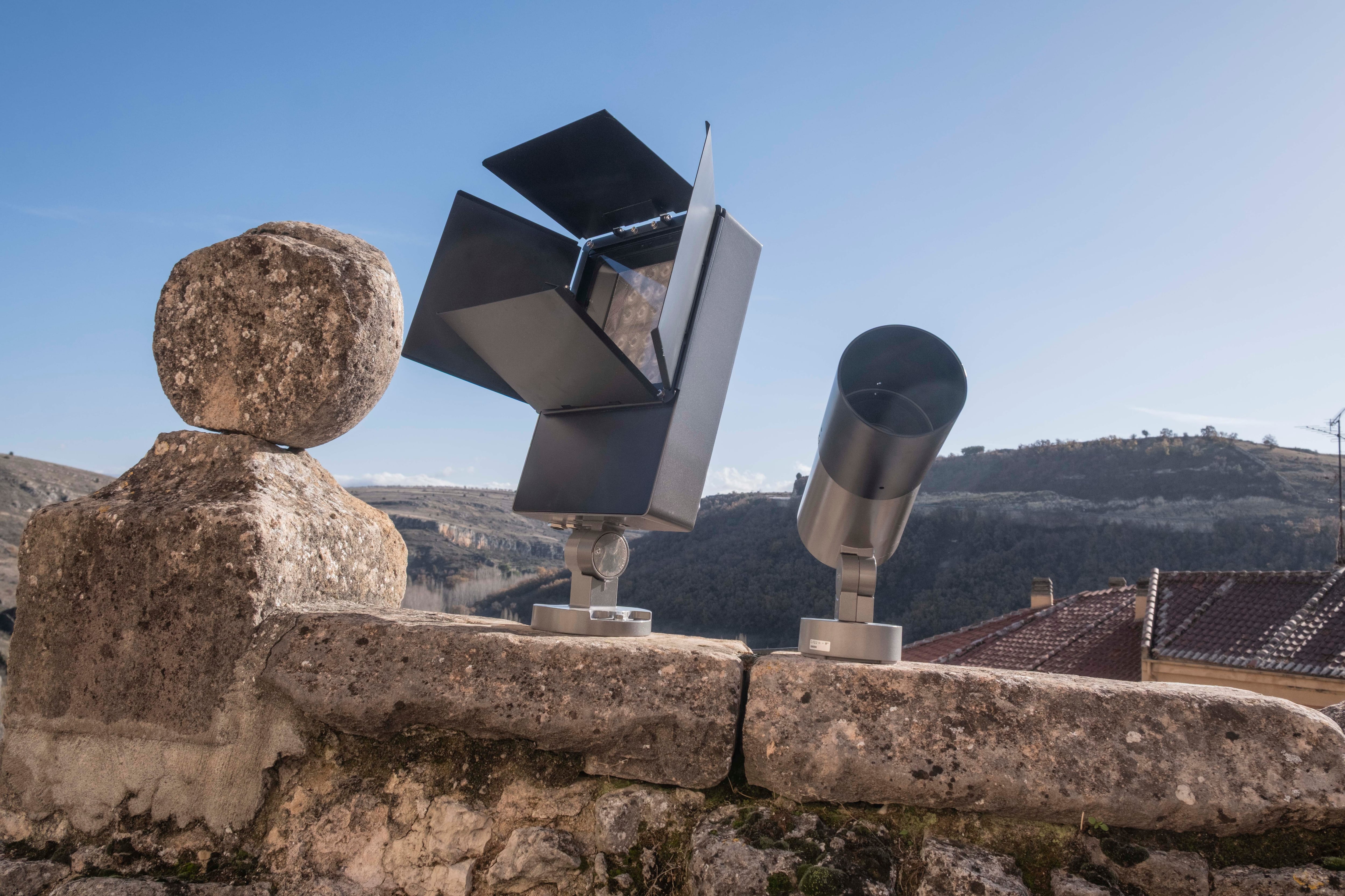 Imágenes de parte de la nueva instalación lumínica en uno de los monumentos de Sepúlveda