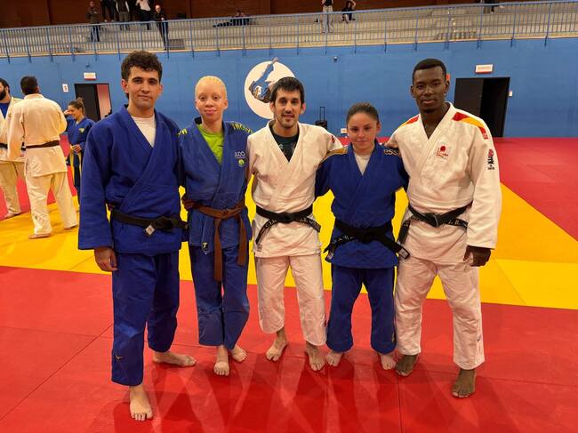 Judocas en las sesiones de entrenamiento y convivencia de Judo Atenea con la ONCE. Foto: CJB