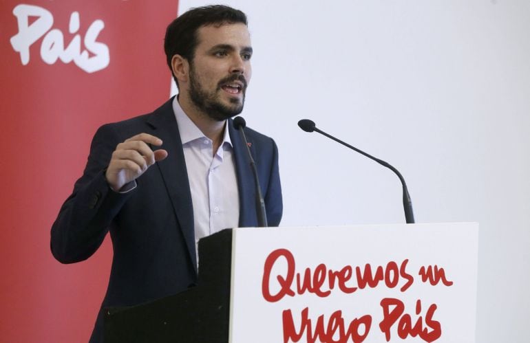 El candidato de IU a la Presidencia del Gobierno, Alberto Garzón, presenta su candidatura a las primarias de Ahora en Común. 