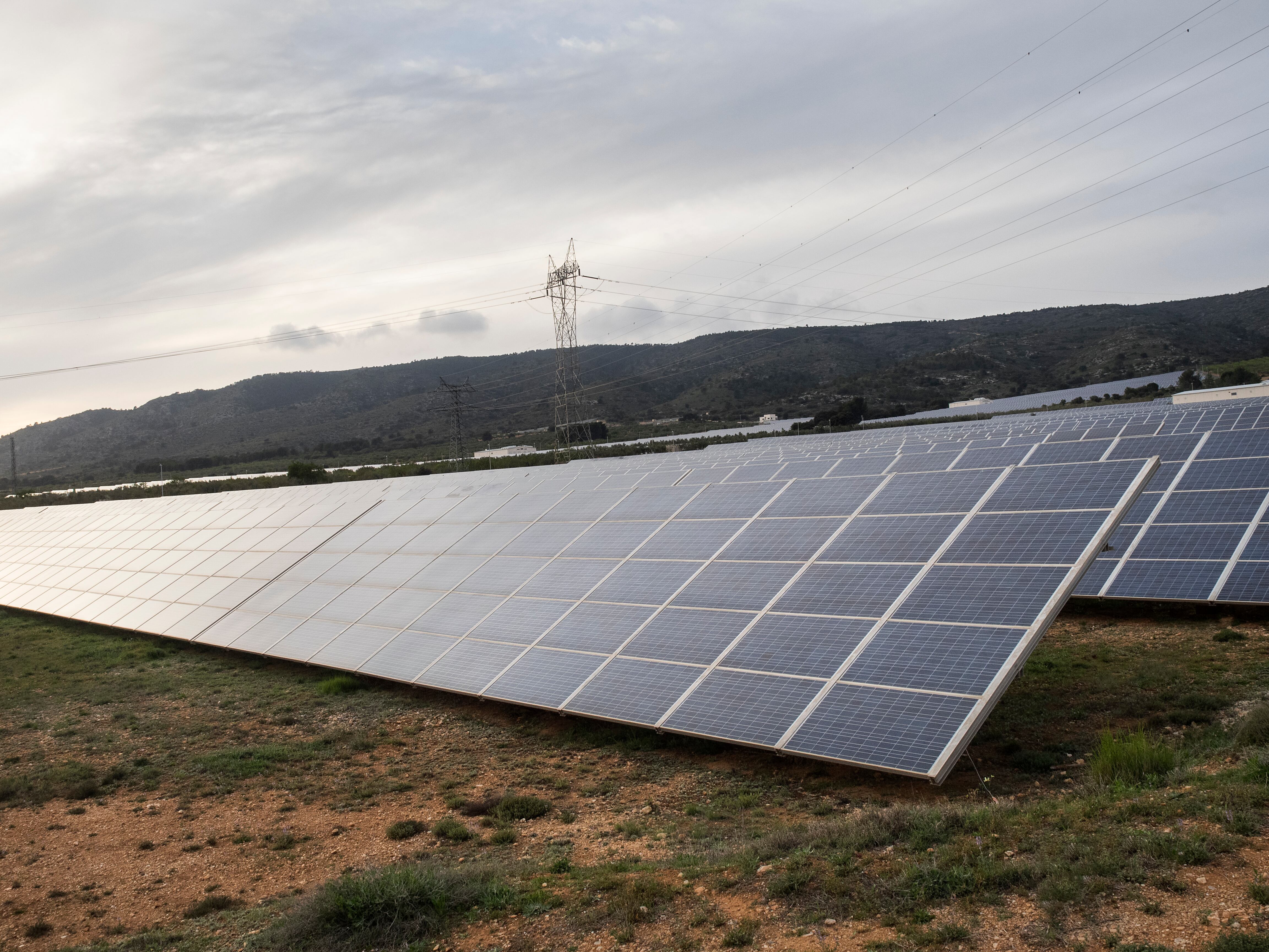 Paneles solares en Beneixema.