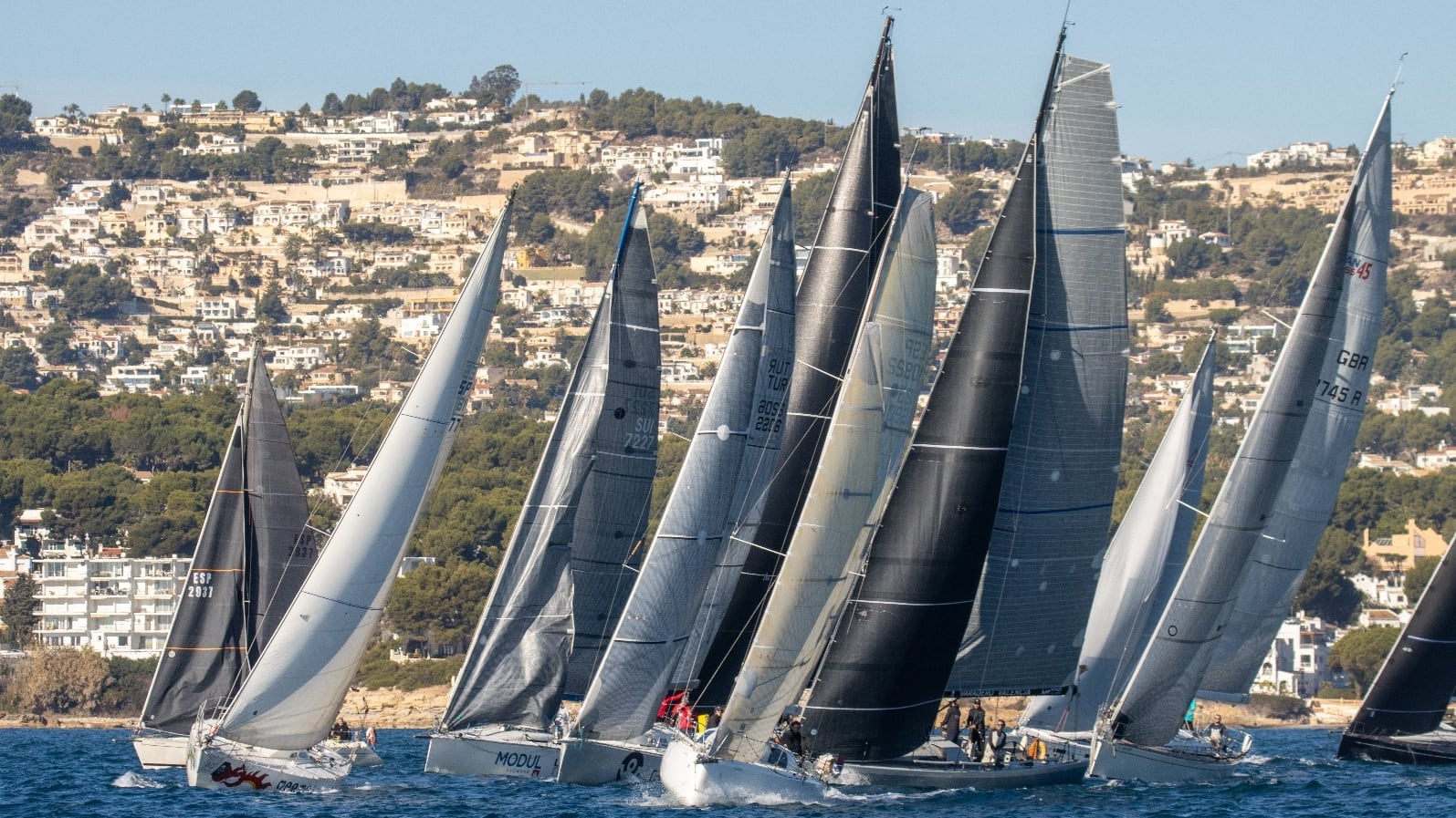 La prueba A3, cuenta con tripulaciones de solo tres regatistas a bordo de embarcaciones ORC