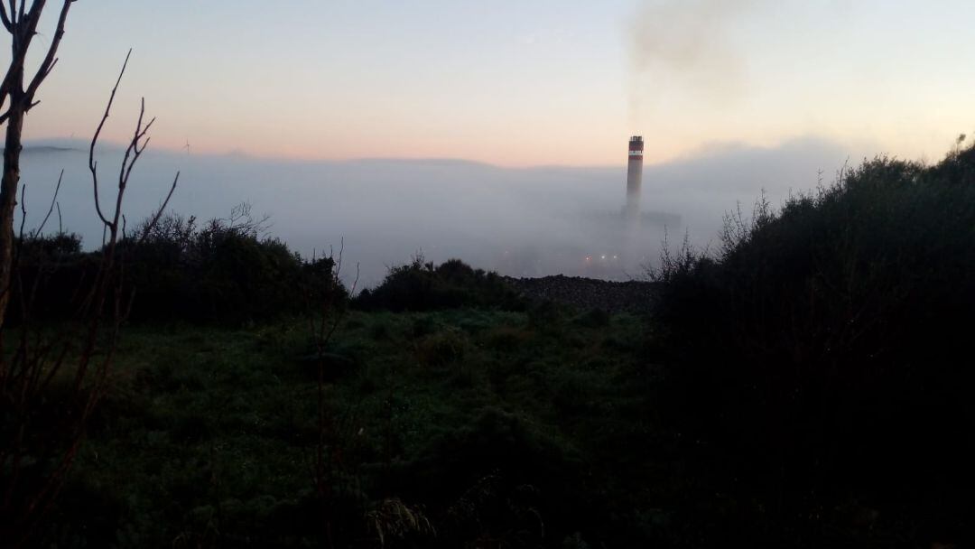 Niebla en el puerto de Maó