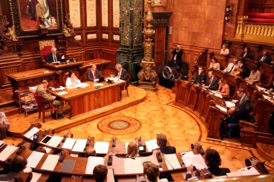 Imatge del plenari de l&#039;Ajuntament de Barcelona