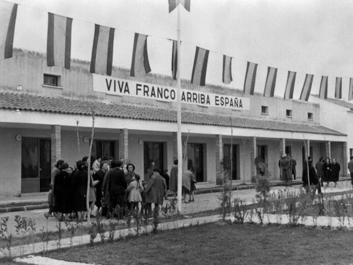 Vecinos de toda Cuenca poblaron “LasQuinientas” un lluvioso día de noviembre