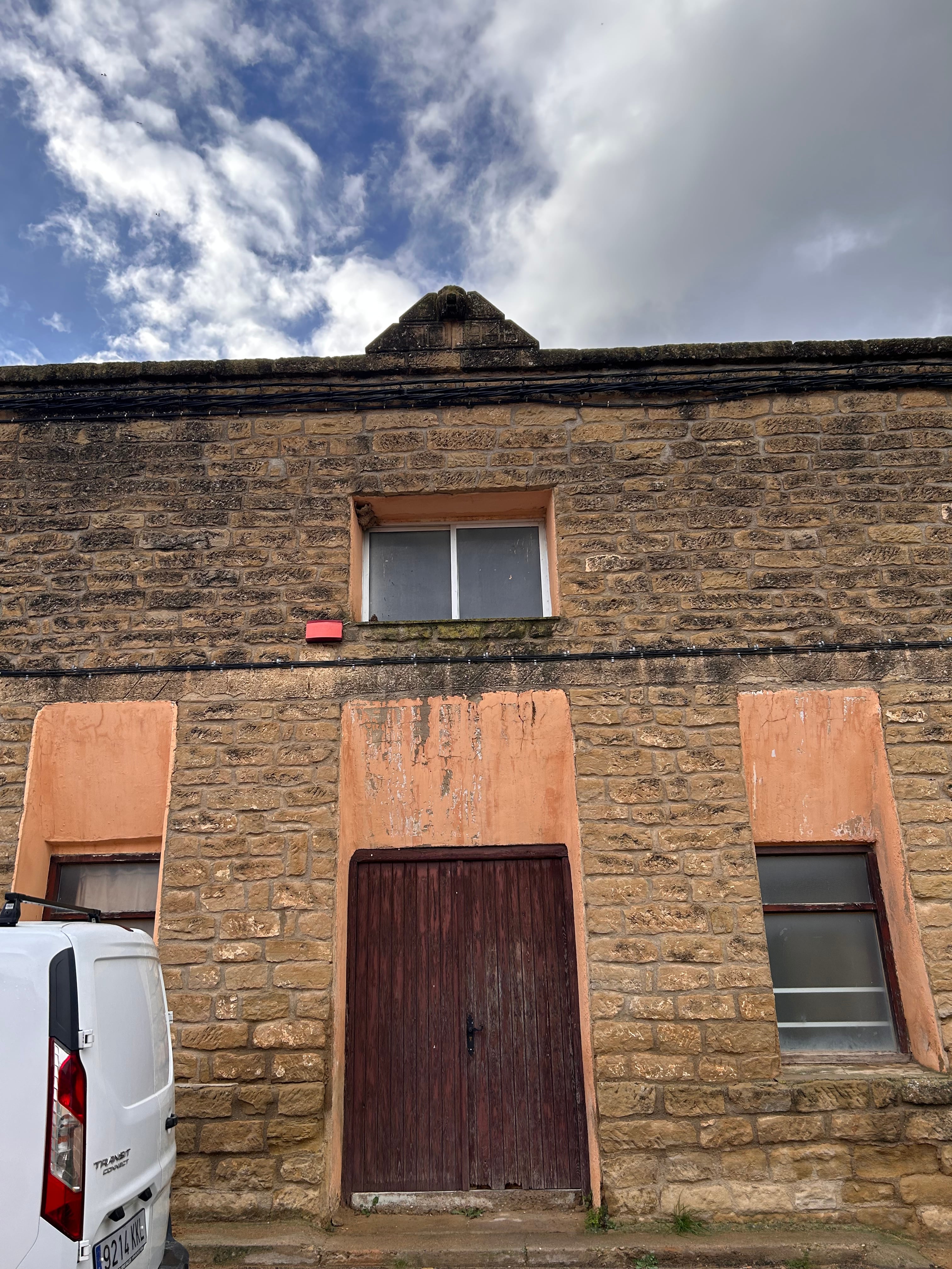 Entrada del pabellón viejo