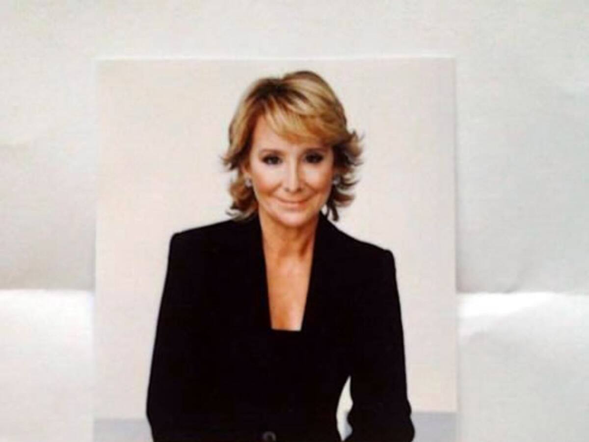 Esperanza Aguirre, hasta en marcapáginas para libros