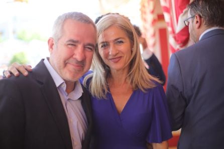 La consejera de cultura, Patricia del Pozo junto al director de contenidos de la Cadena Ser Andalucía, Diego Suárez.