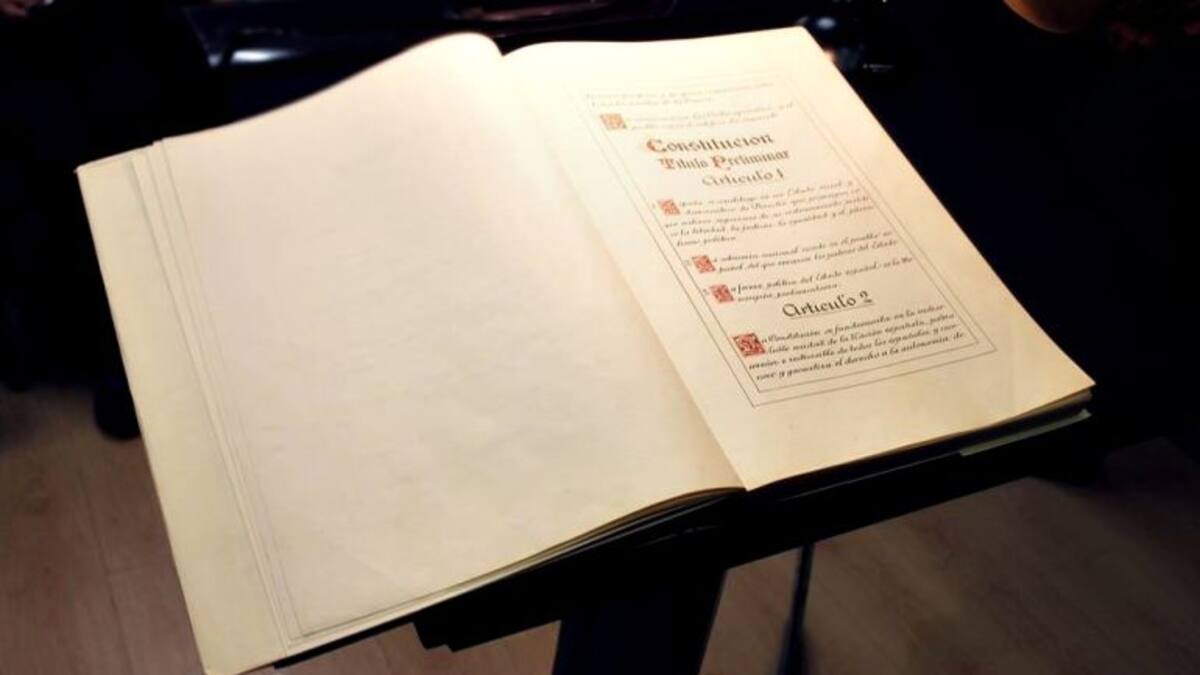 Lectura pública de la Constitución