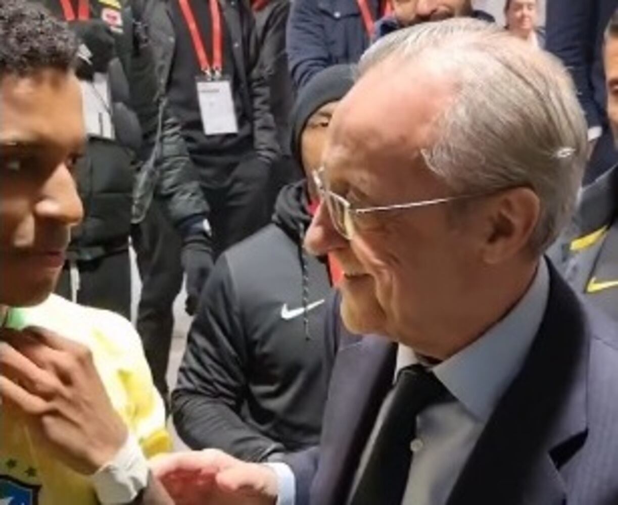 Florentino Pérez acude a los vestuarios del Santiago Bernabéu para saludar a Endrick, Vinicius y Rodrygo