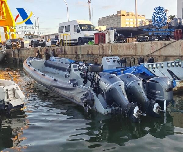 Narcolancha intervenida en el río Guadalquivir