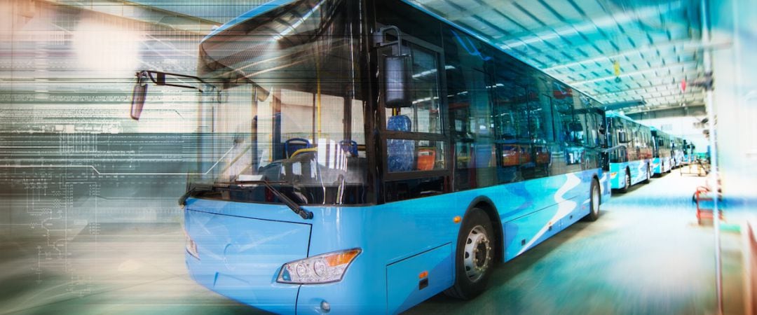 Varios autobuses