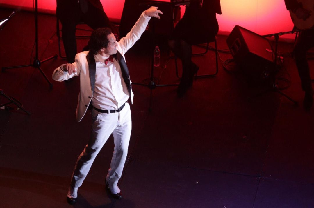 David Morales durante su actuación en el Teatro Lara de Madrid