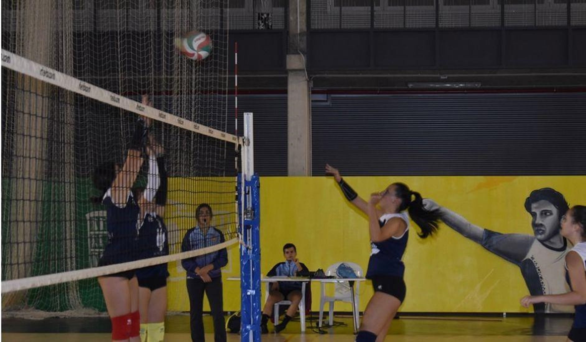 Uno de los partidos del Club Voleibol Tomelloso