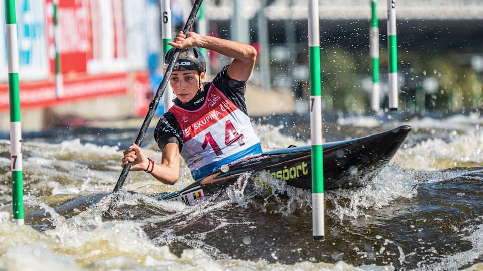 La palista, Mònica Doria