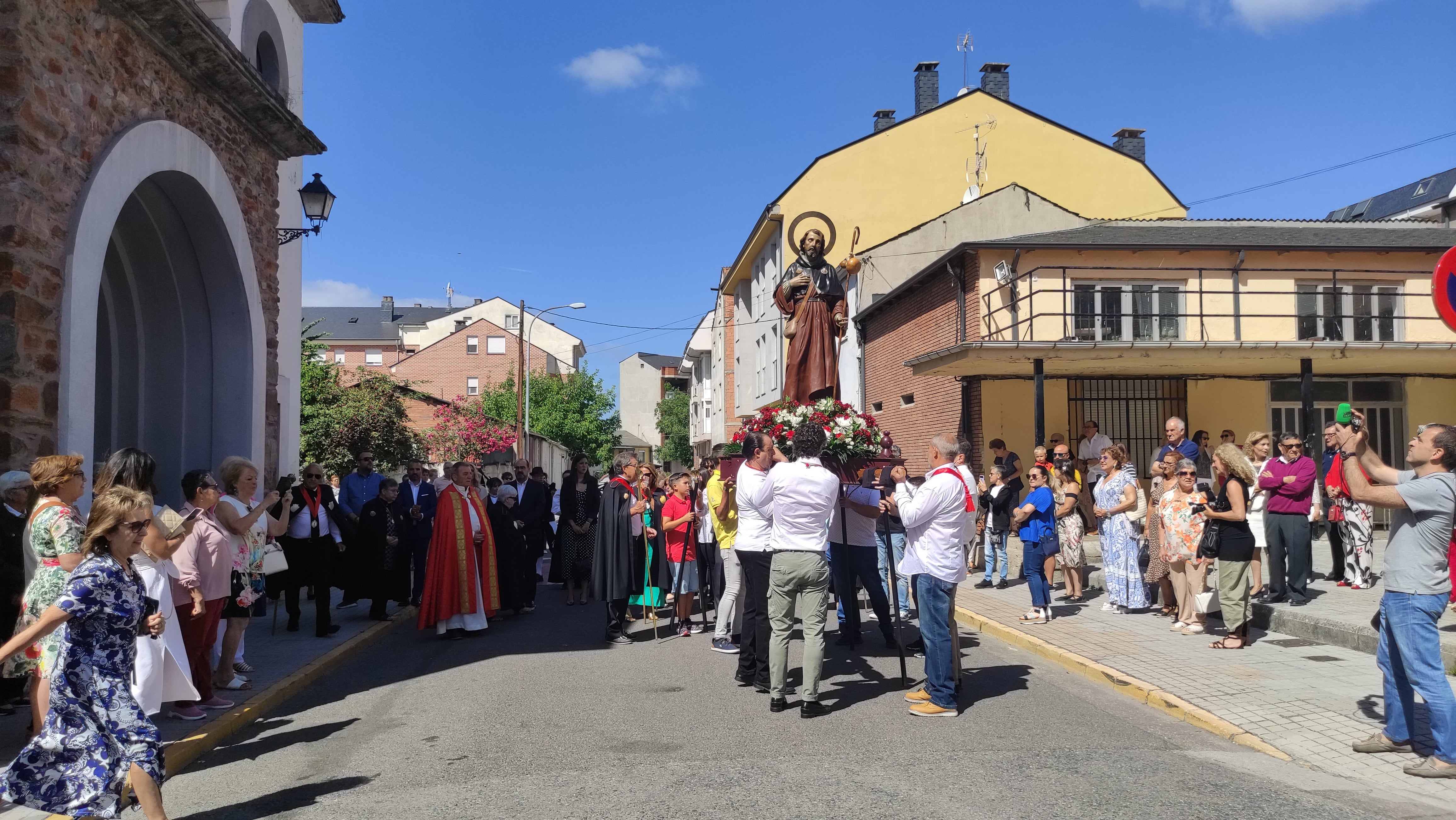 Procesión Flores del Sil