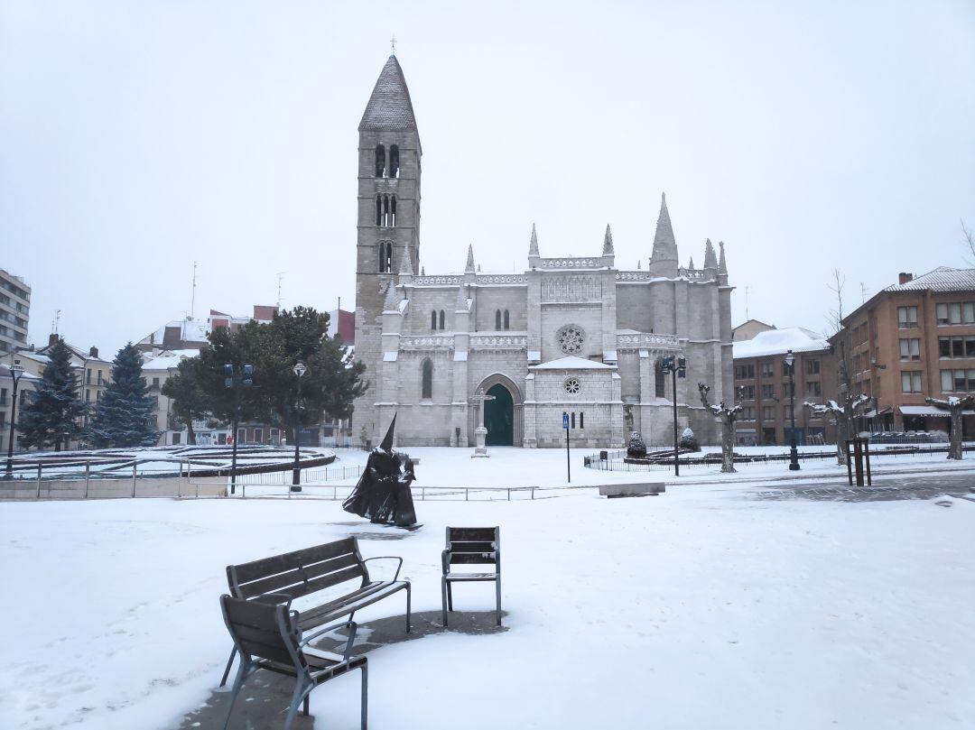 La iglesia de la Antigua tras la nevada