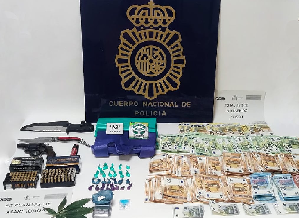 Policía Nacional detiene a cuatro personas en Almassora como presuntas autoras de un delito de drogas