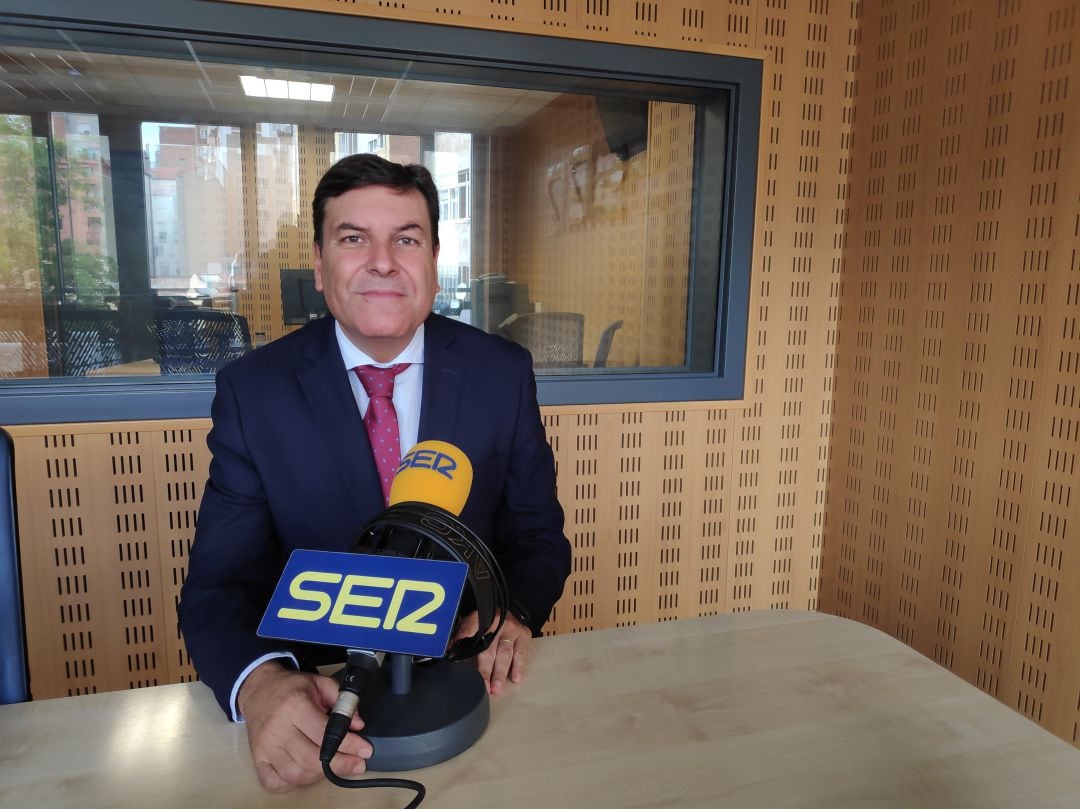 Carlos Fernández Carriedo, consejero de Economía y Hacienda, ha visitado La Ventana Castilla y León