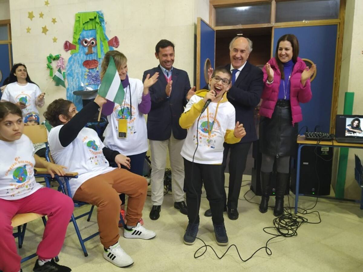 La Junta celebra el Día de la Bandera en el Colegio 'Virgen de la Esperanza' de Algeciras