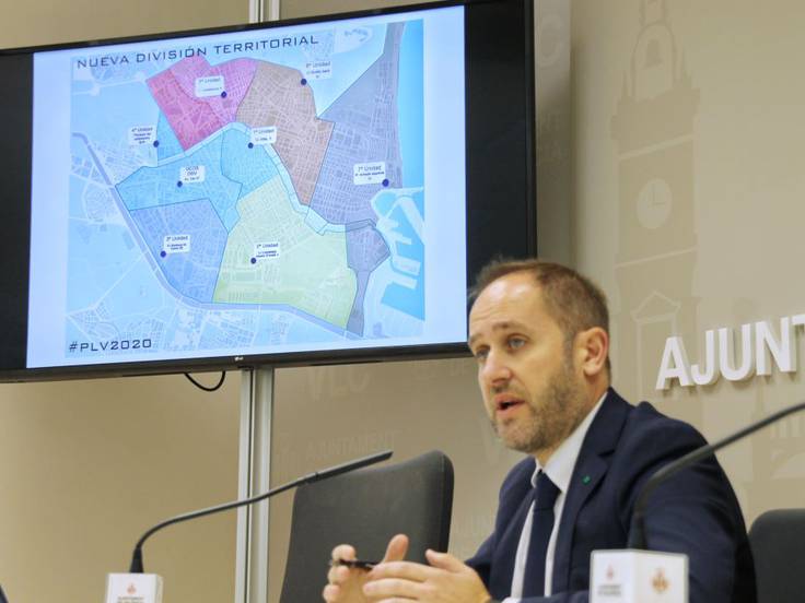 Aaron Cano en una comparecencia en el Ayuntamiento de València