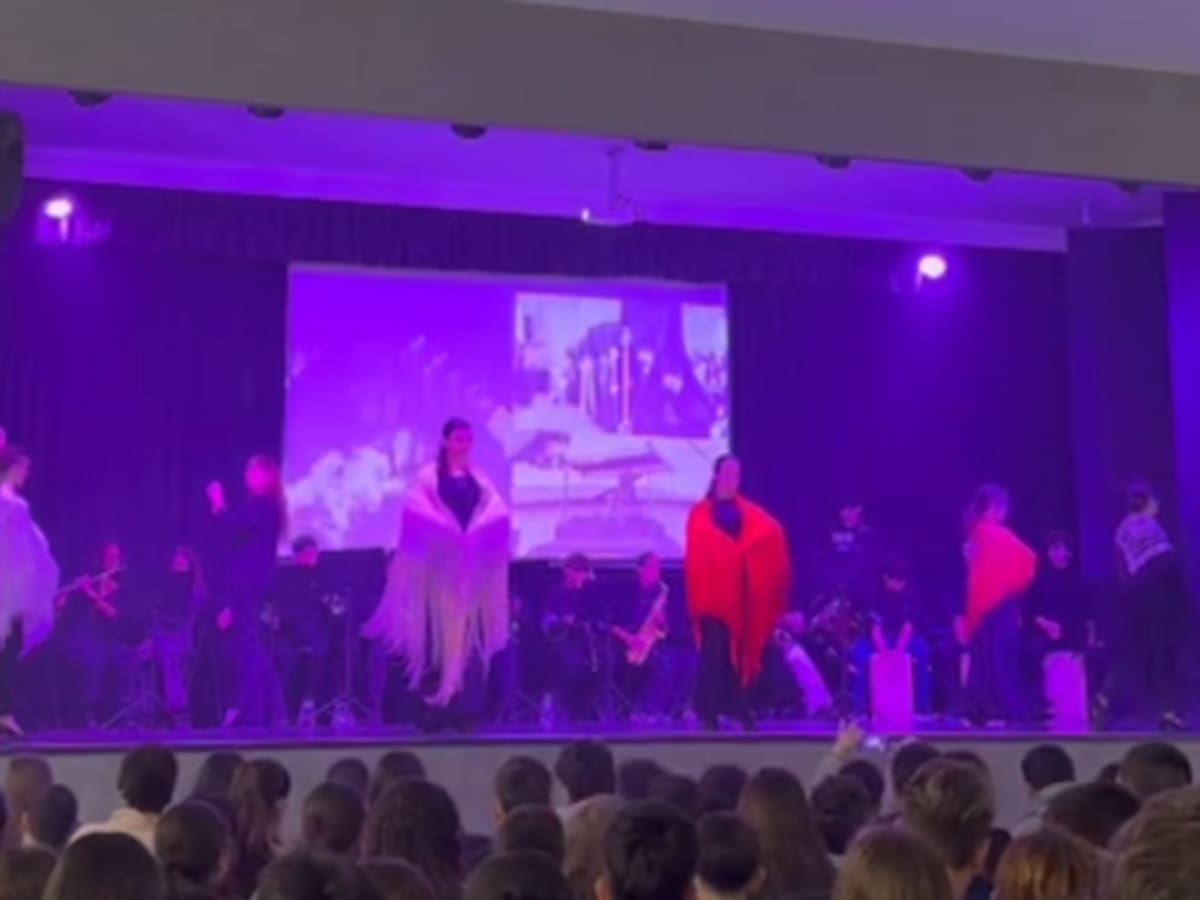 El IES Isla Verde eleva la Semana Santa a la excelencia cultural