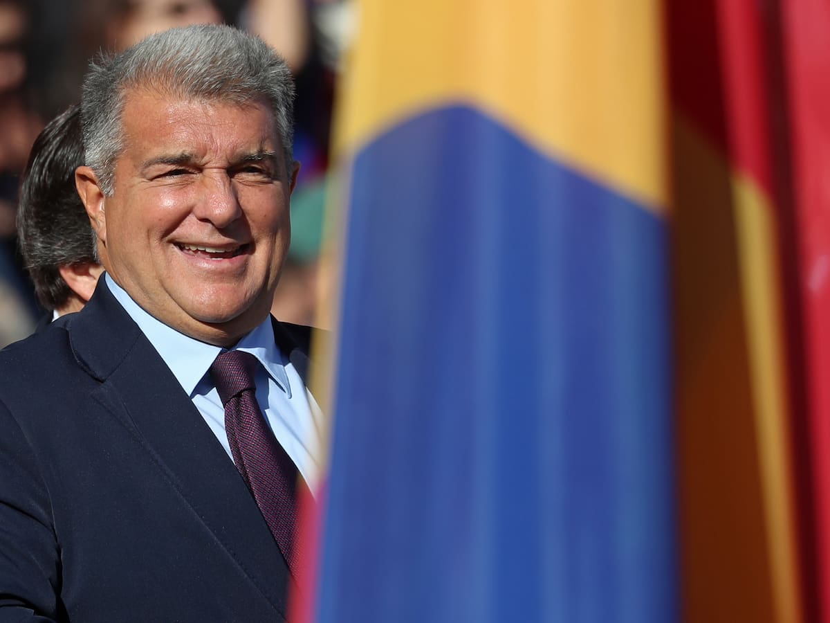 "¿Por qué esta cutrez permanente y esta permanente feria itinerante para contratar a un entrenador?"