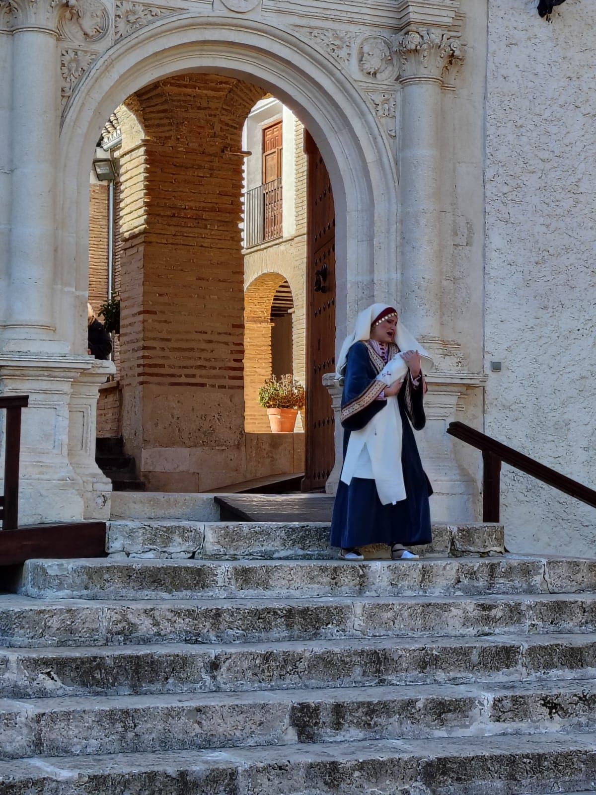 Raquel lamenta el destino de su hijo