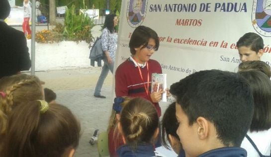 Participación de los niños en la Feria del Emprendimiento