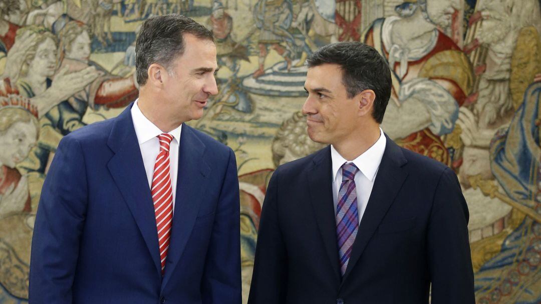 Pedro Sánchez, con el rey Felipe VI en una reunión anterior a la de este jueves.