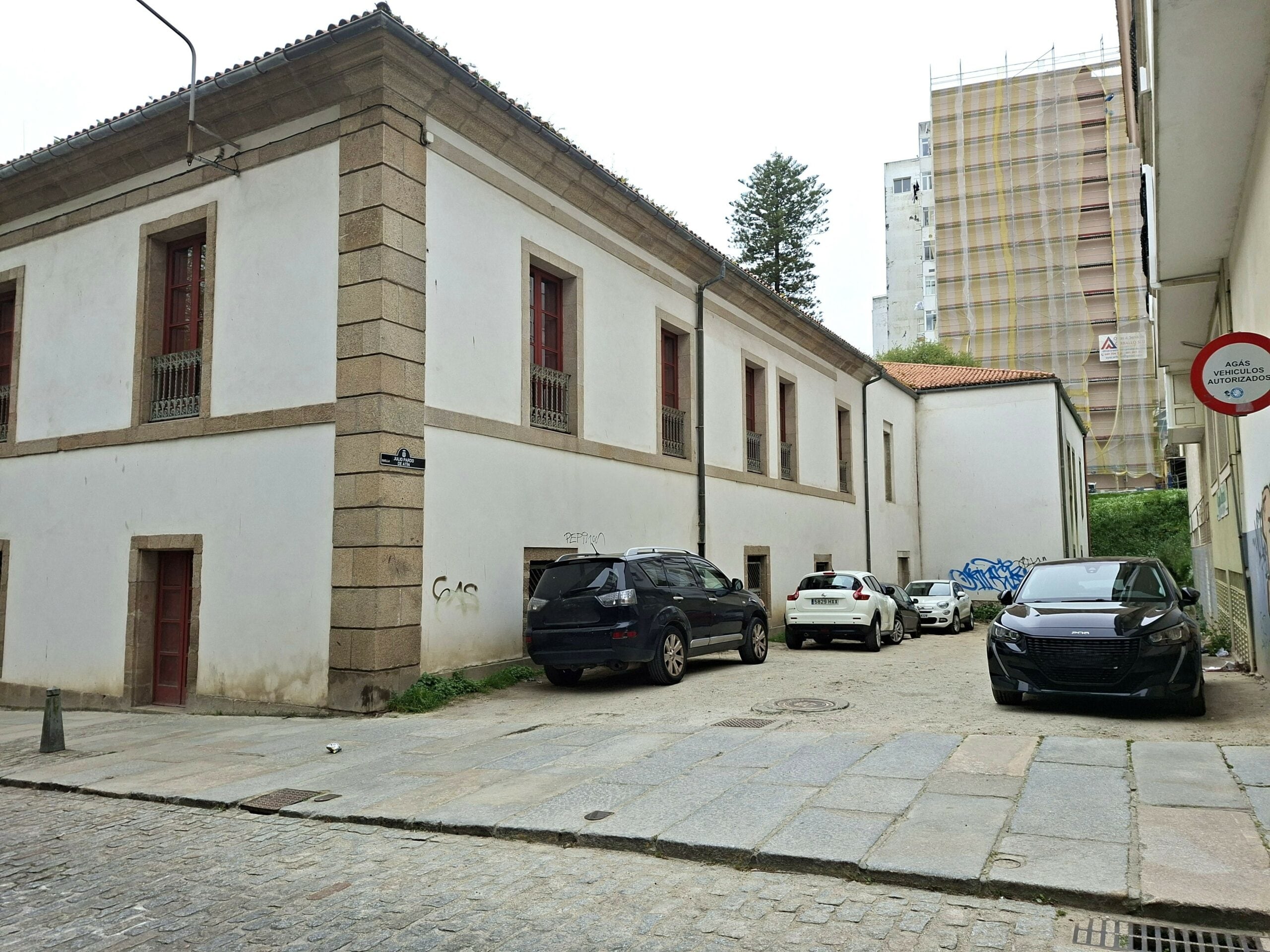 La actuación afectará al lateral del Centro Torrente Ballester (foto: Concello de Ferrol)