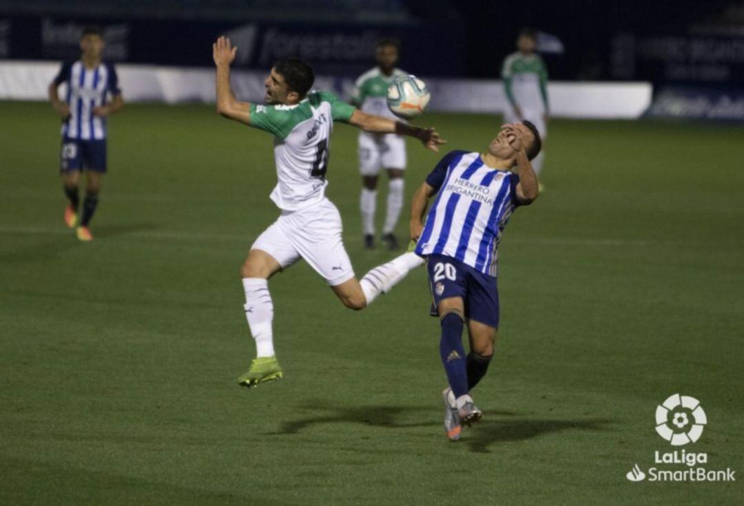 El conjunto berciano  no encontró el camino hacia la victoria que le hubiera acercado a los puestos de play-off