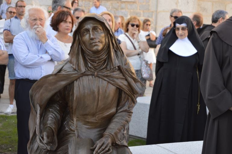 La estatua de Santa Teresa recién descubierta