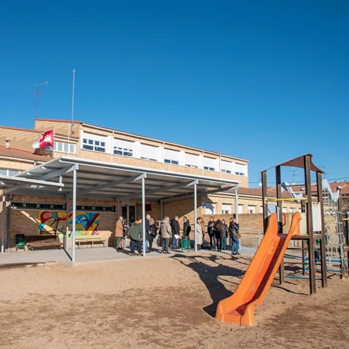 Los vecinos de Marchamalo piden climatizar los dos colegios