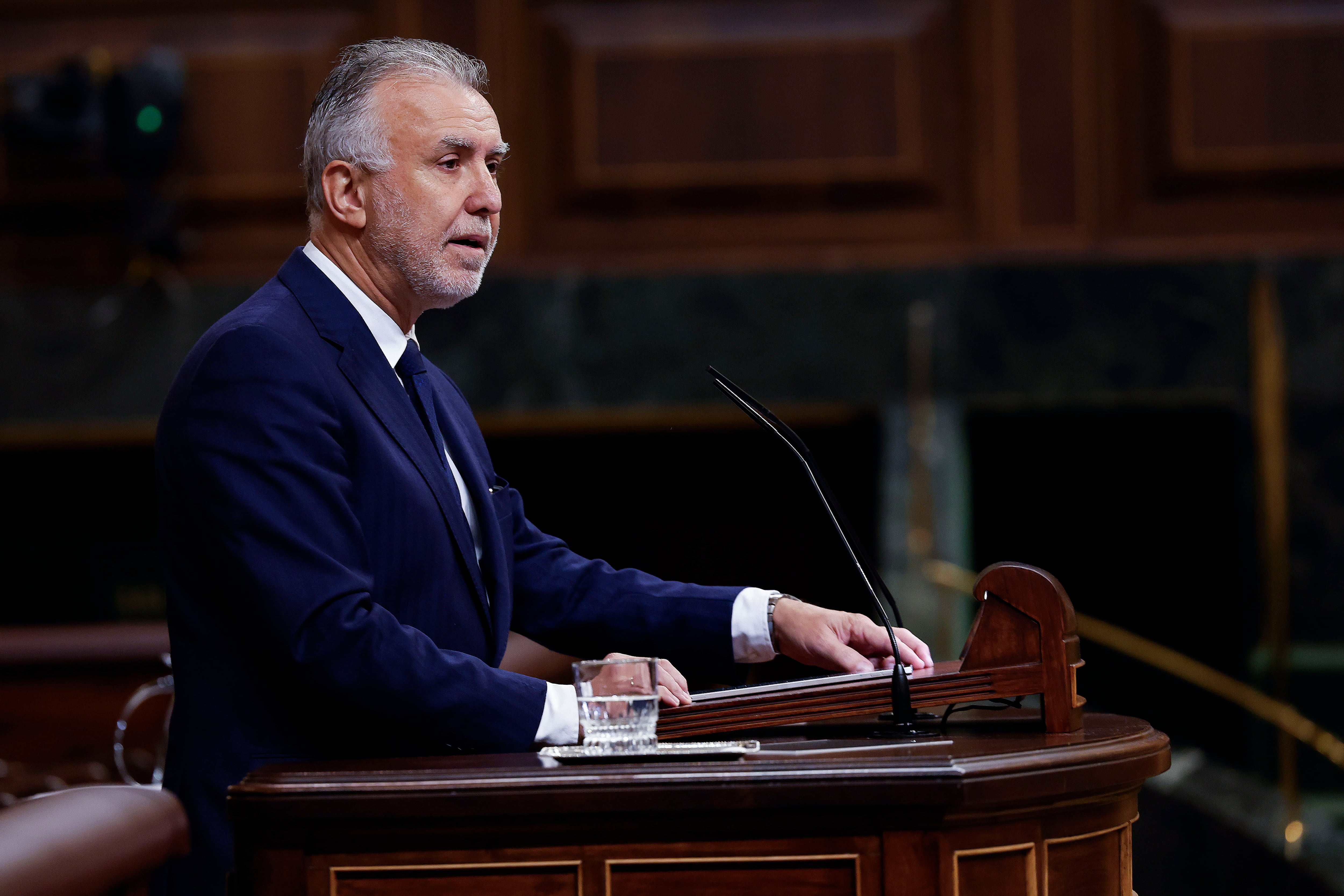 El ministro de Política Territorial, Ángel Víctor Torres, informa este miércoles al pleno del Congreso sobre la gestión del Gobierno ante la catástrofe de la DANA