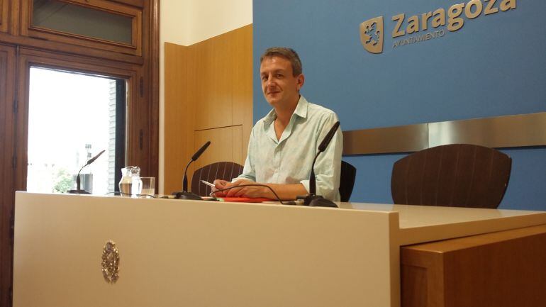 Fernando Rivarés, en sala de prensa