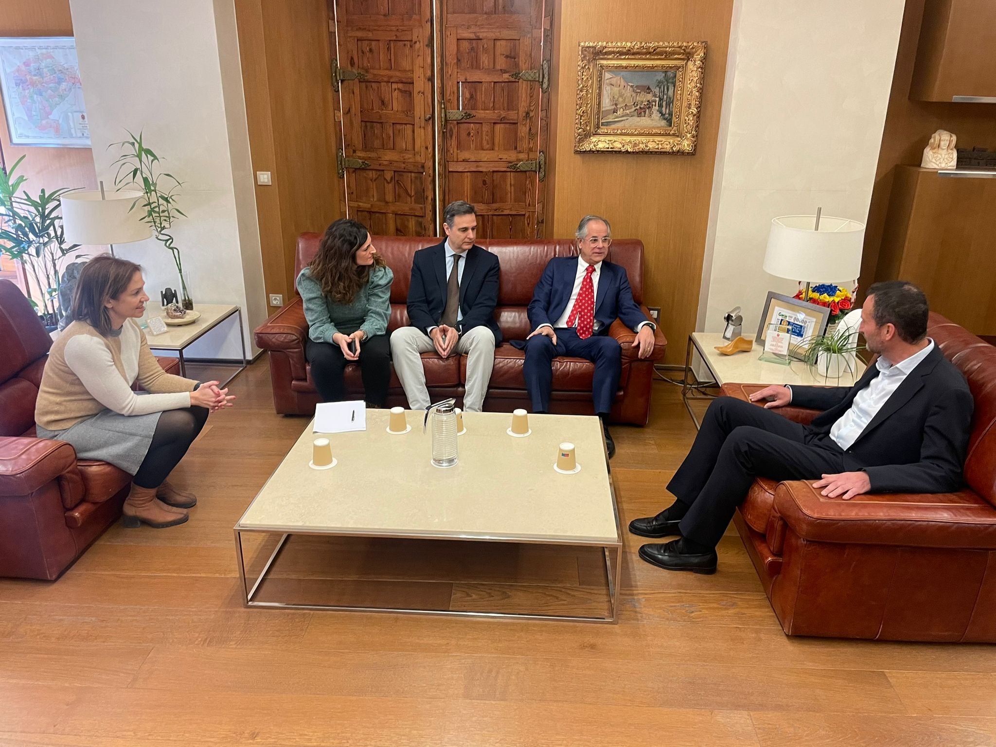 Encuentro de Franciso Picó, presidente de la Acequia Mayor del Pantano, en el Ayuntamiento de Elche