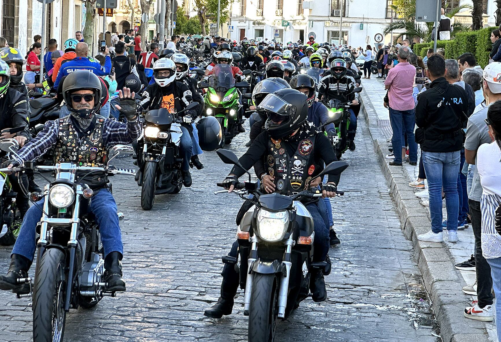 Moteros en el centro de Jerez en este Gran Premio de 2024