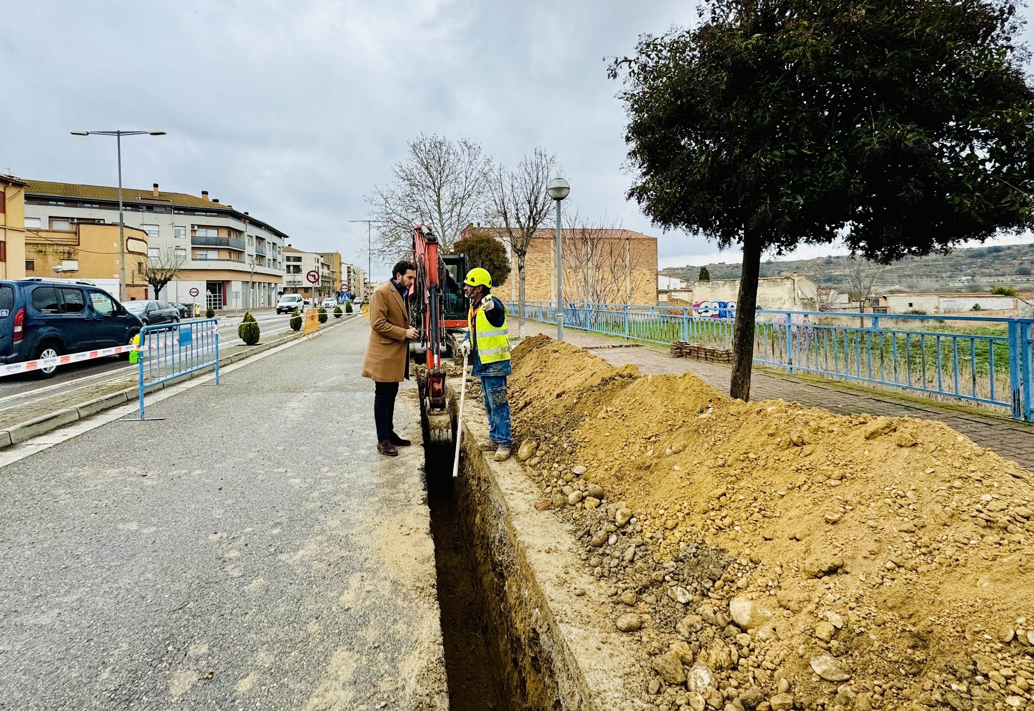 Isaac Claver ha visitado los trabajos. Foto: Ayto. de Monzón