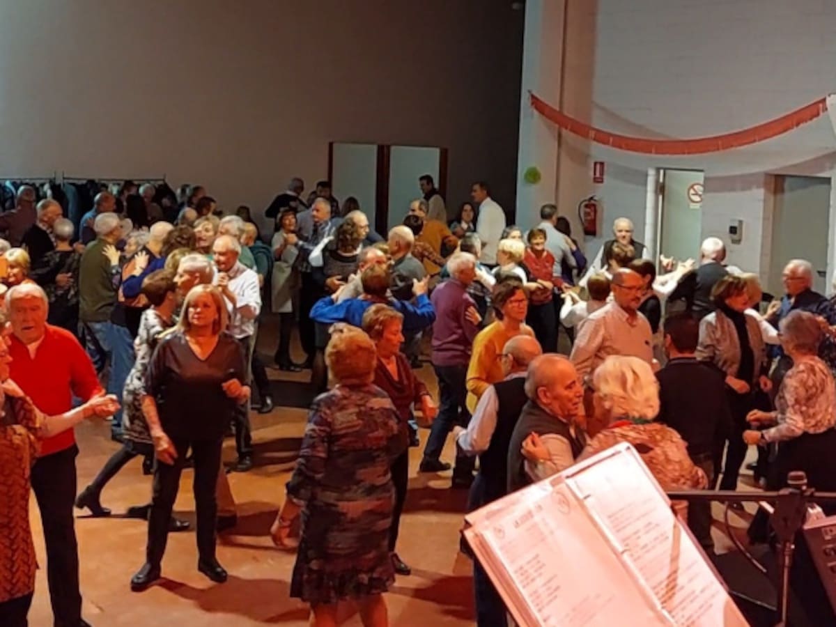 "Sácame a bailar" traslada su sesión del sábado al Parque Miguel Servet