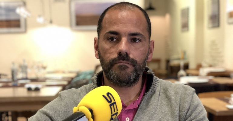 El entrenador del Real Jaén, Salva Ballesta, durante la tertulia de Ser Deportivos Jaén en el Restaurante Carmen 26.